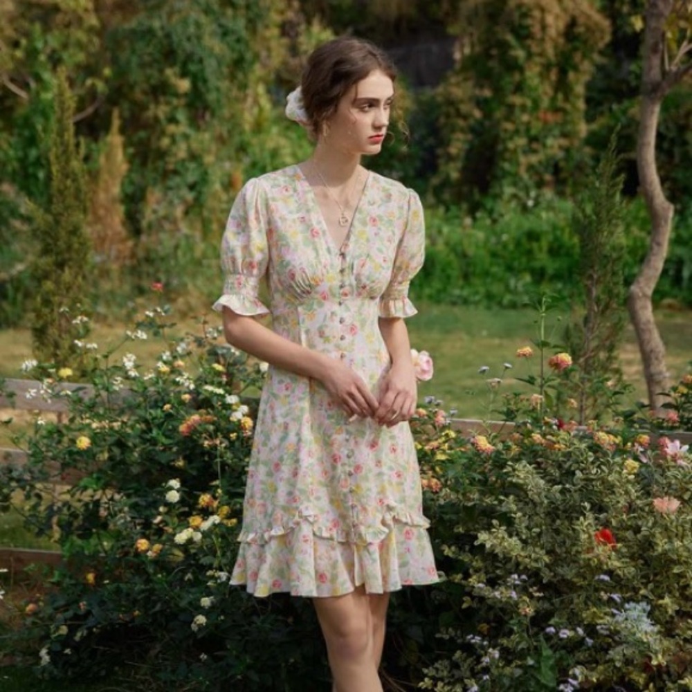 Simple Retro- Kora Floral Printed Midi Dress